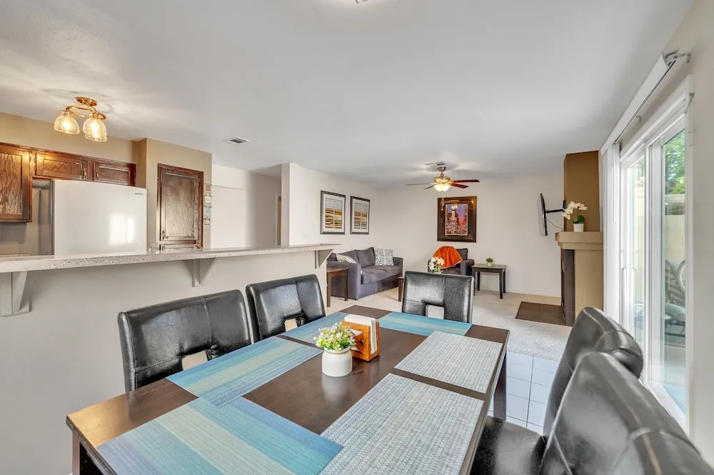Las Vegas Oasis With Sparkling Pool 3 Bedroom Home by Redawning