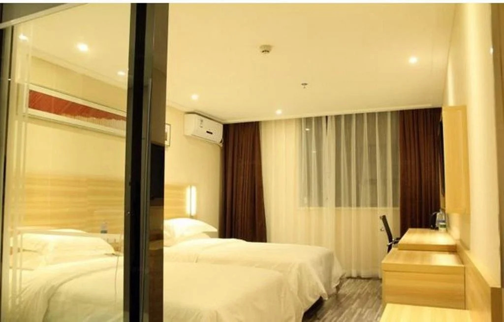 Jiujiang Haitang Hotel