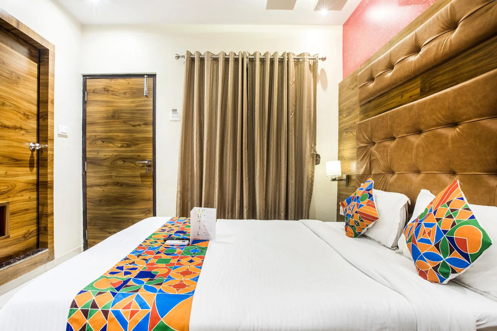 Super Townhouse Andheri Sakinaka Metro Formerly Hotel Amour
