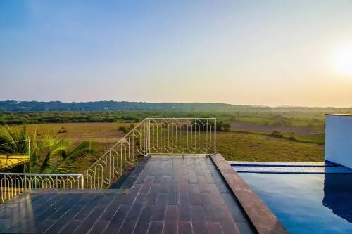 Luxury 3Bhk Private Pool Penthouse