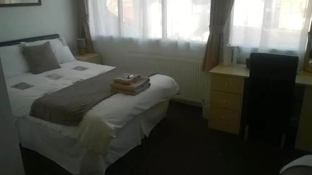 Aindale Hotel Blackpool