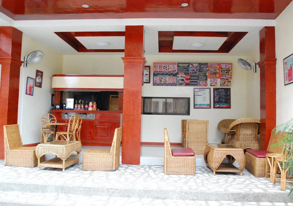 Aquari Travellers Inn
