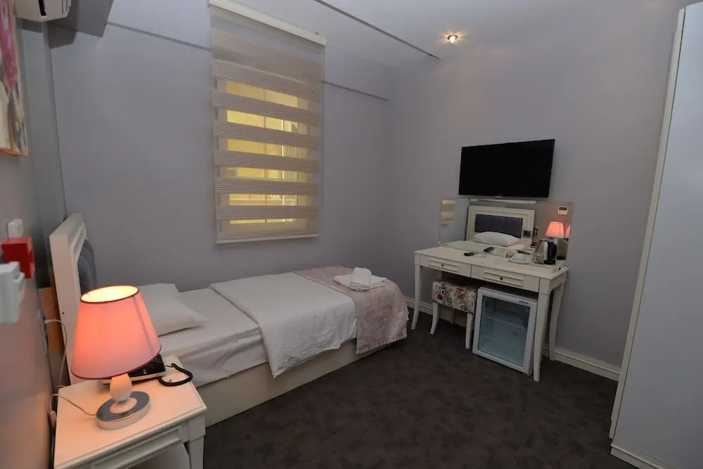 Peker Hotel