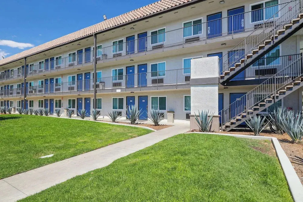 Suites Escondido CA