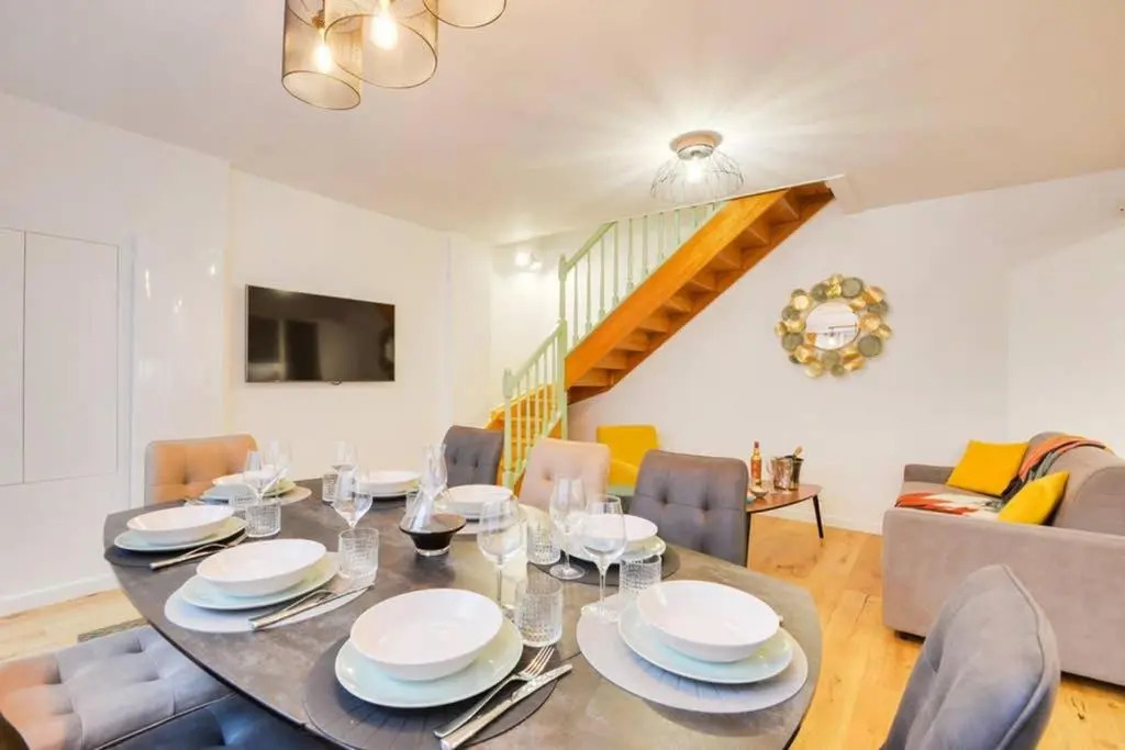 Luxueux Duplex 6 - 8pers - Full Equipped - République