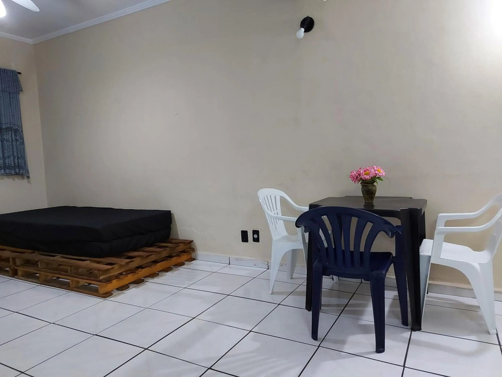 Apartamento Guilhermina - Ed Frente ao Mar