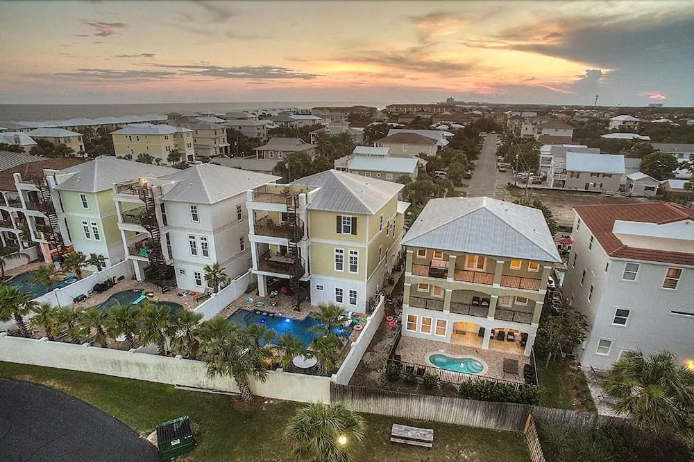 Acqualina 9 Bedroom Holiday Home by Five Star Properties