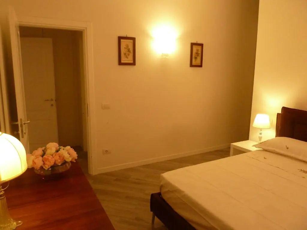 LA TORRE LUNGA -Smart Working- 150 m dalle-from Due Torri-Two Towers