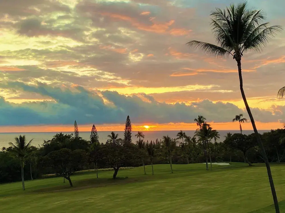 2 Bedrooms + Loft - Sleeps 6 - Ocean & Golf Views - Lanai - Vrkcv