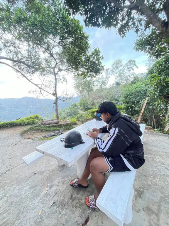 Mountain vibe ella