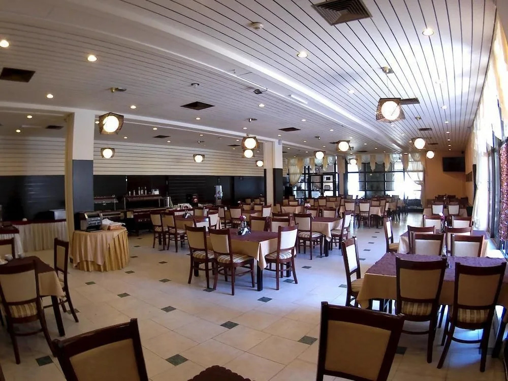Park Hotel Ela
