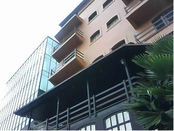 Center Residence Hotel