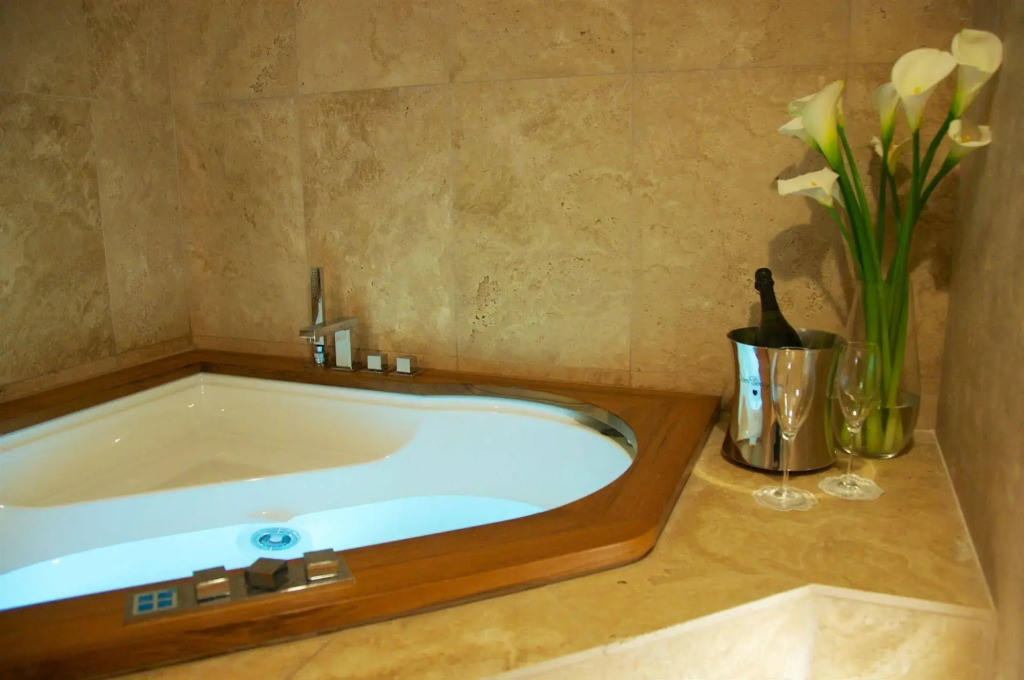 V Collection Piazza Farnese Luxury Suites