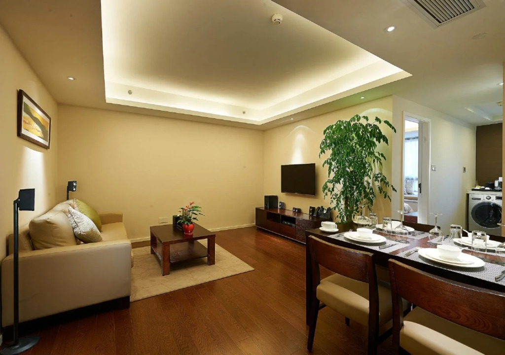 Starr Hotel and Serviced Apartment -Shanghai Jingan Railway Station