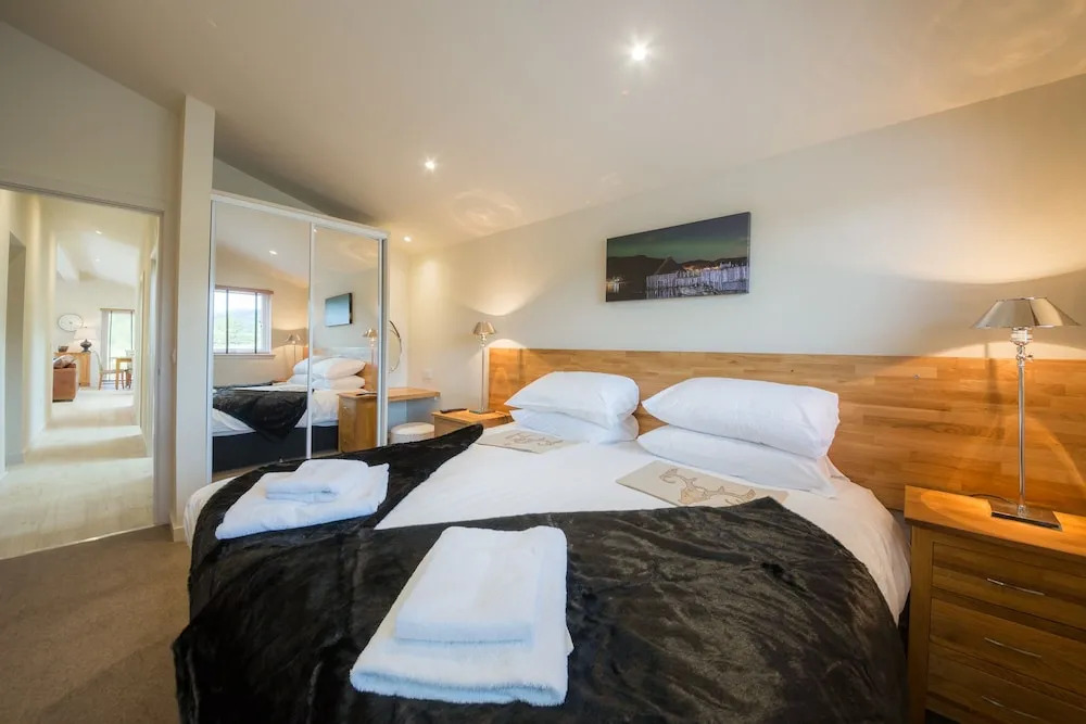 Tanfield, Sleep 6, Private hot Tub, pet Friendly