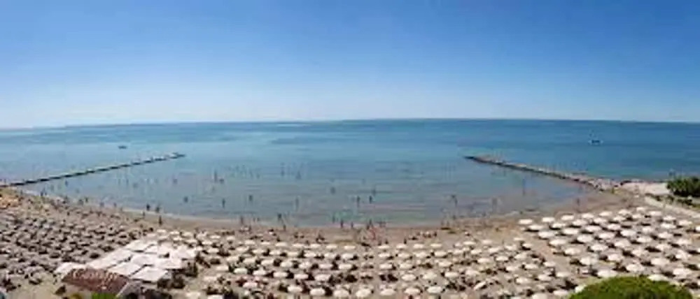 Apartment With 4 Bedrooms in Grado, With Wonderful City View and Furnished Terrace Near the Beach