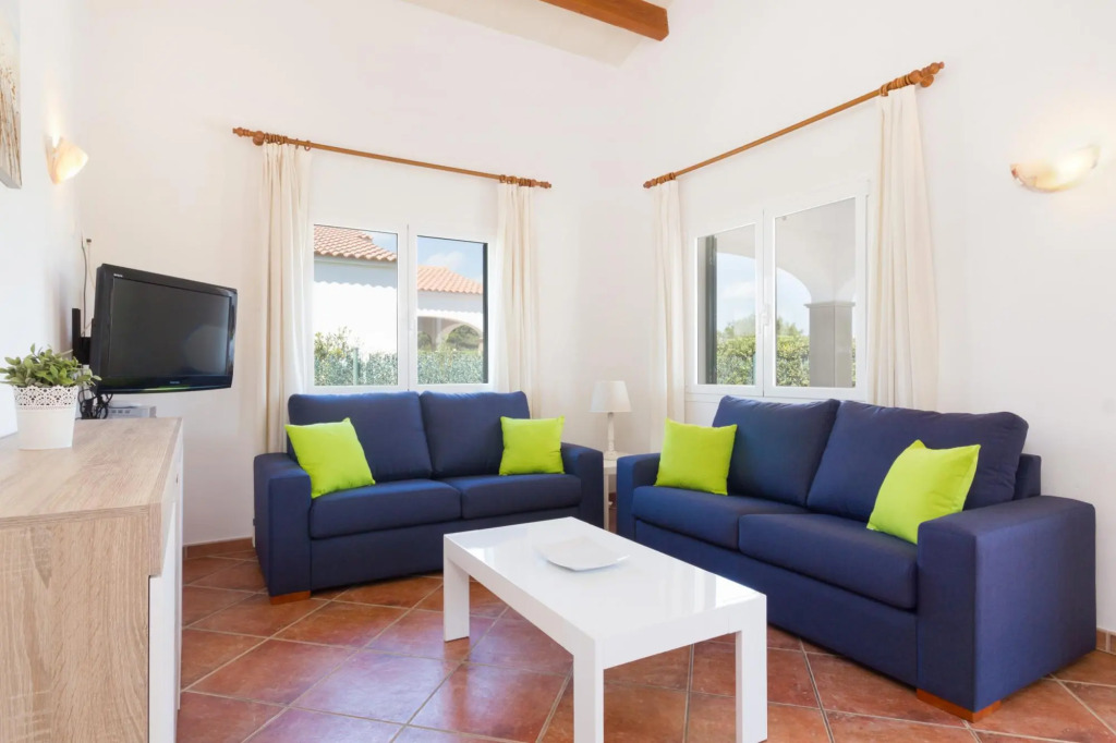 Villa Tonia by Villa Plus