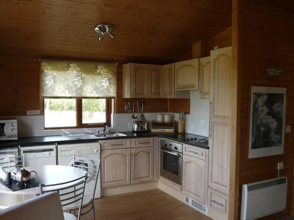 Spacious cottage with sauna looking out on astonishing grasslands