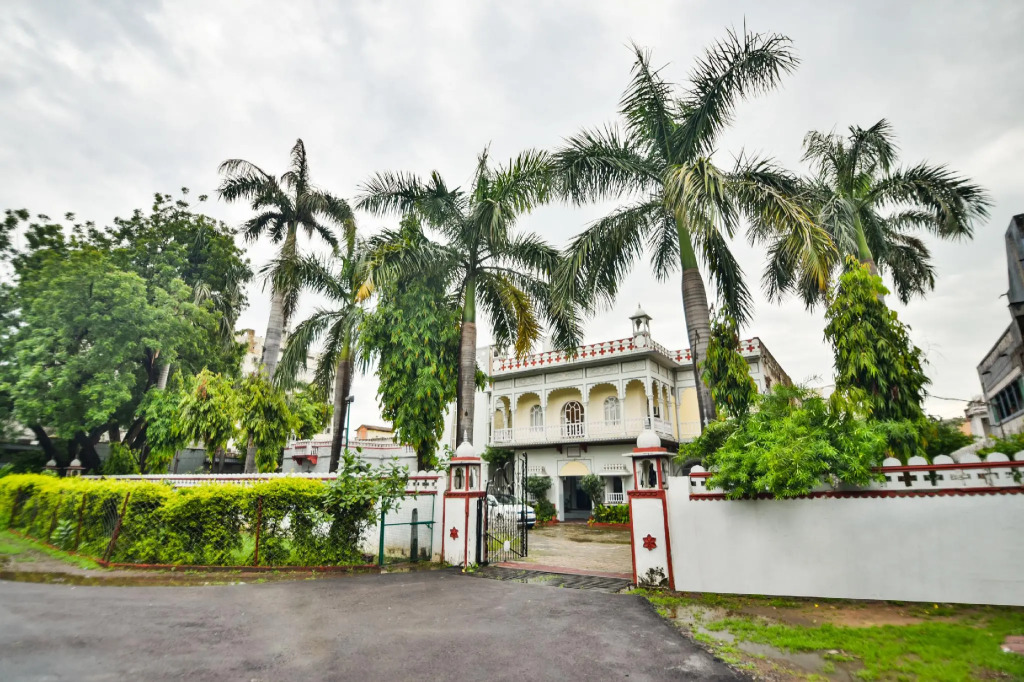 OYO Flagship 47097 Hotel Raj Kesar