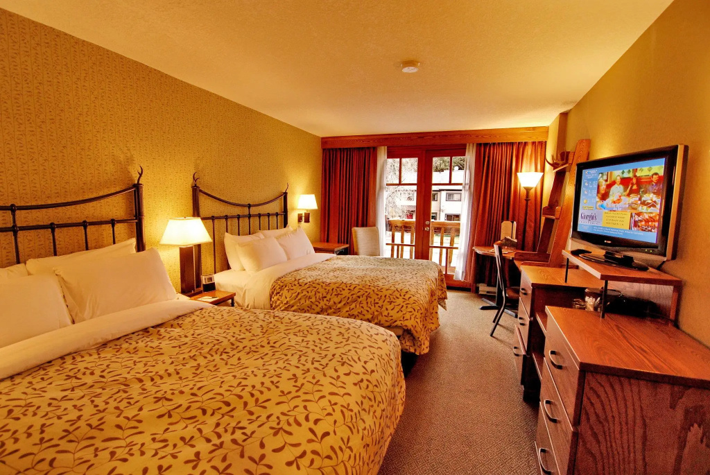 Banff Caribou Lodge and Spa