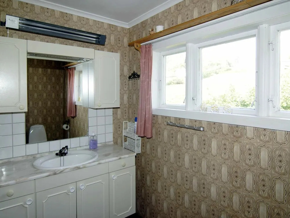 9 Person Holiday Home in Fister