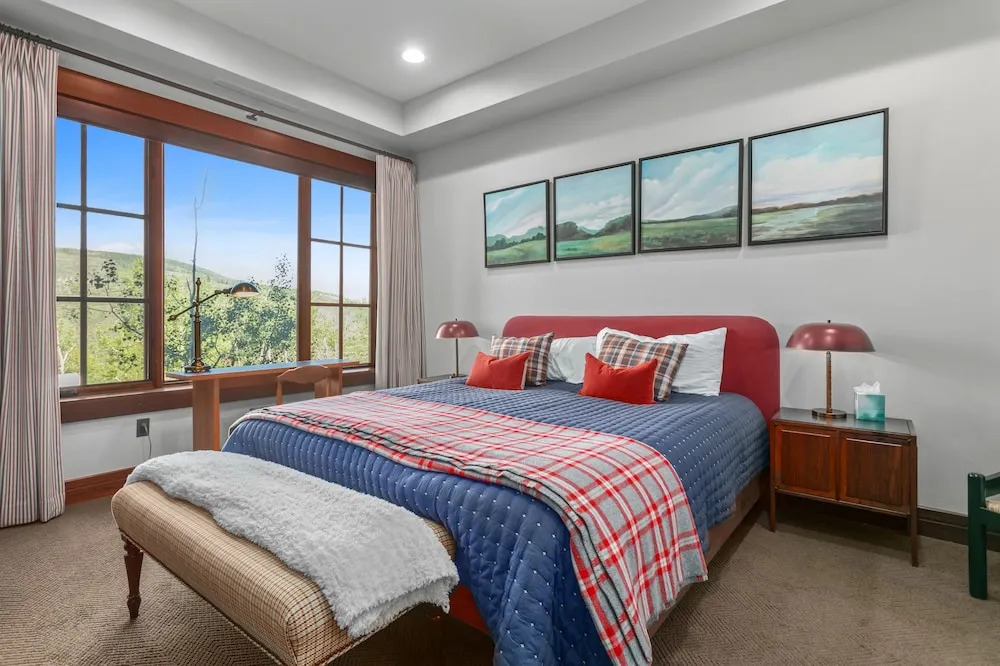 Flagstaff Lodge - Three Bedroom Condo Residence #203 by Deer Valley Resort