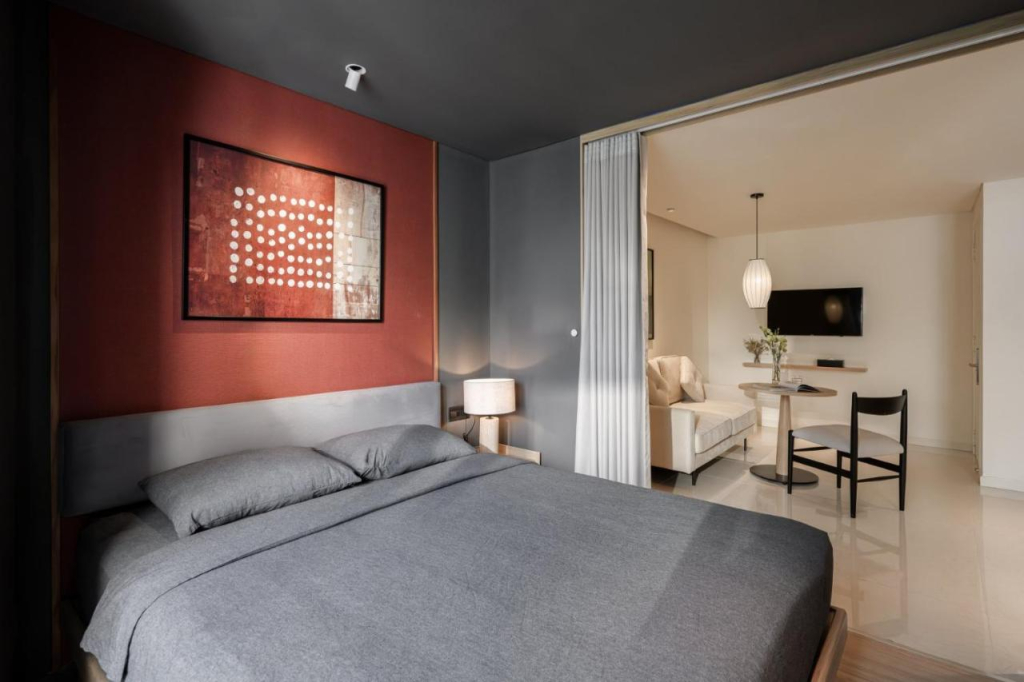 Golden Sands Service Apartment