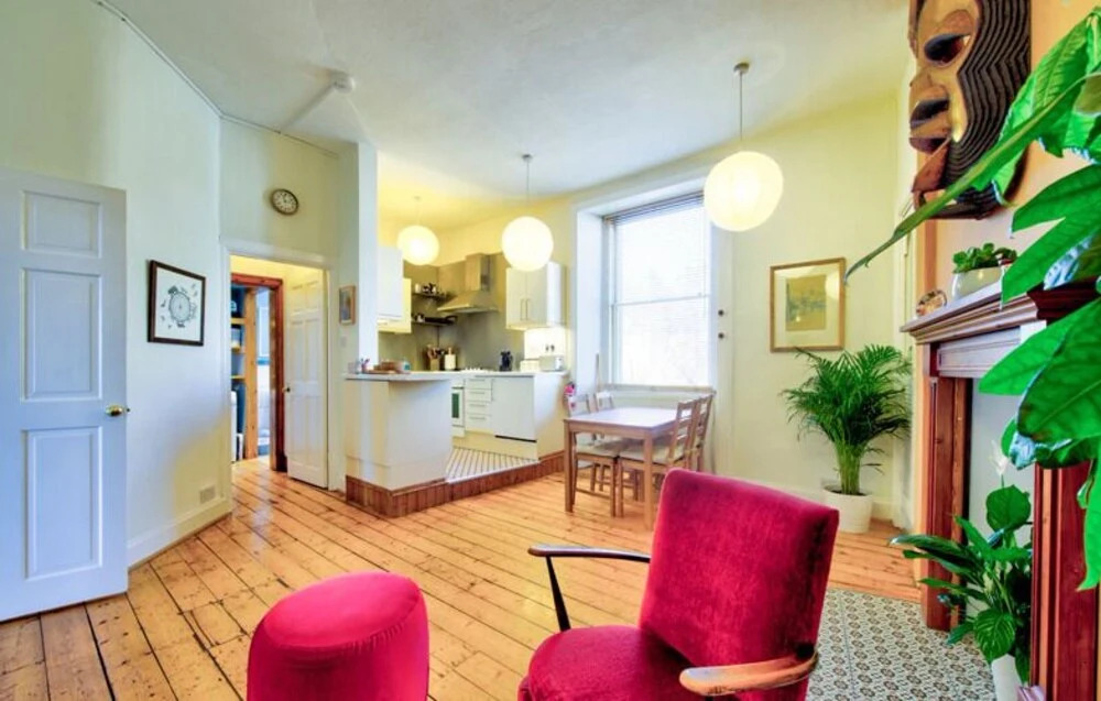 5 Star Old Town Apartment