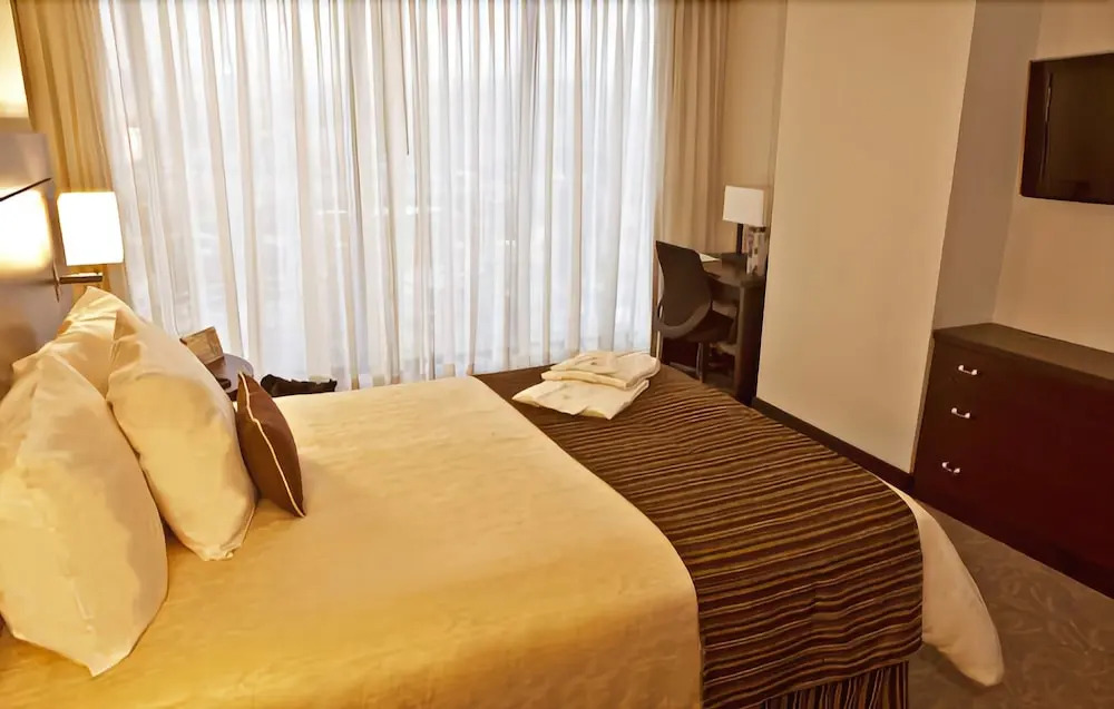 HOTEL CHACAO SUITES