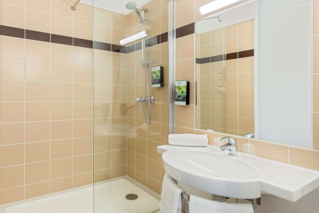 Sure Hotel by Best Western Saint-Amand-Les-Eaux