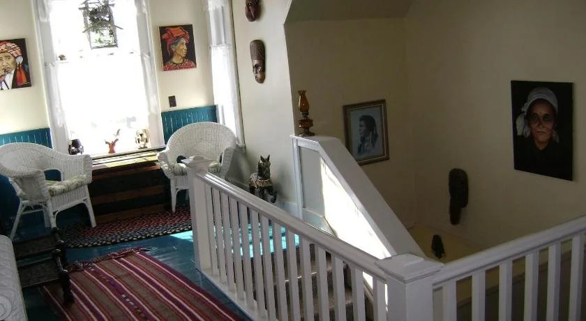 Lakelawn B&B and Motel