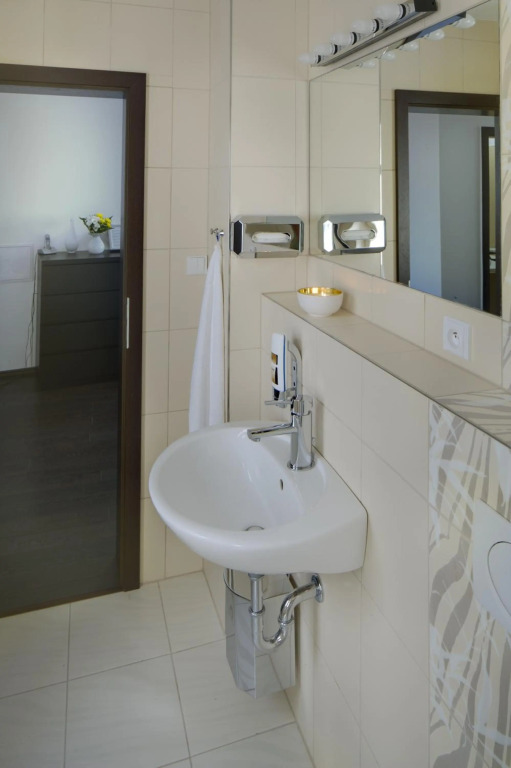 1.Republic Hotel