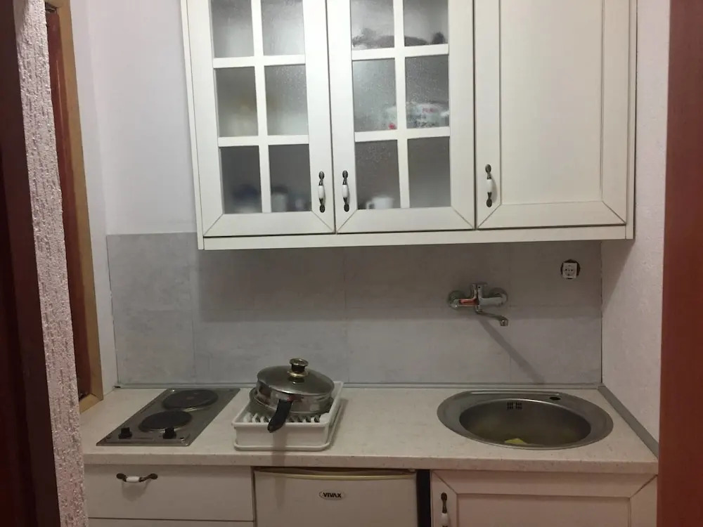 Neni Apartments