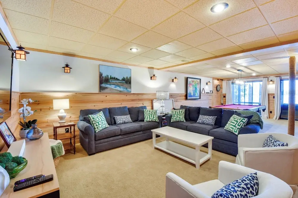 Beautiful Lake Keowee Home w/ Boat Dock & Fire Pit