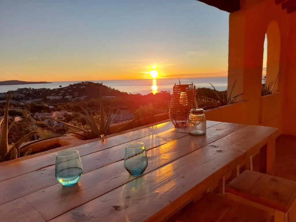 4-Star Private Villa with Heated Pool and Panoramic Sea View at Gulf de Saint Tropez