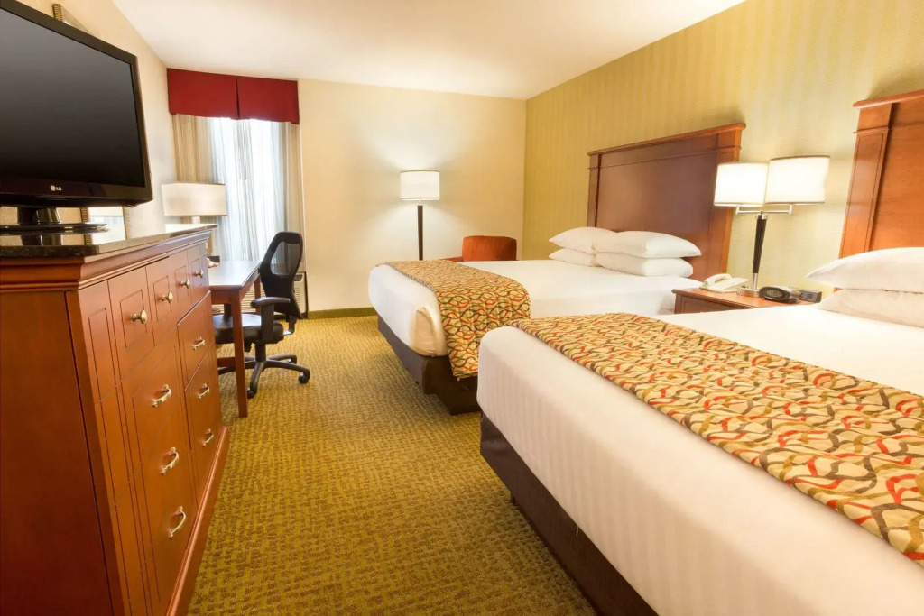 Drury Inn & Suites Charlotte University Place