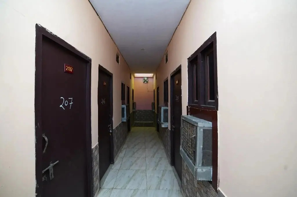 Aarav Guest House by OYO Rooms