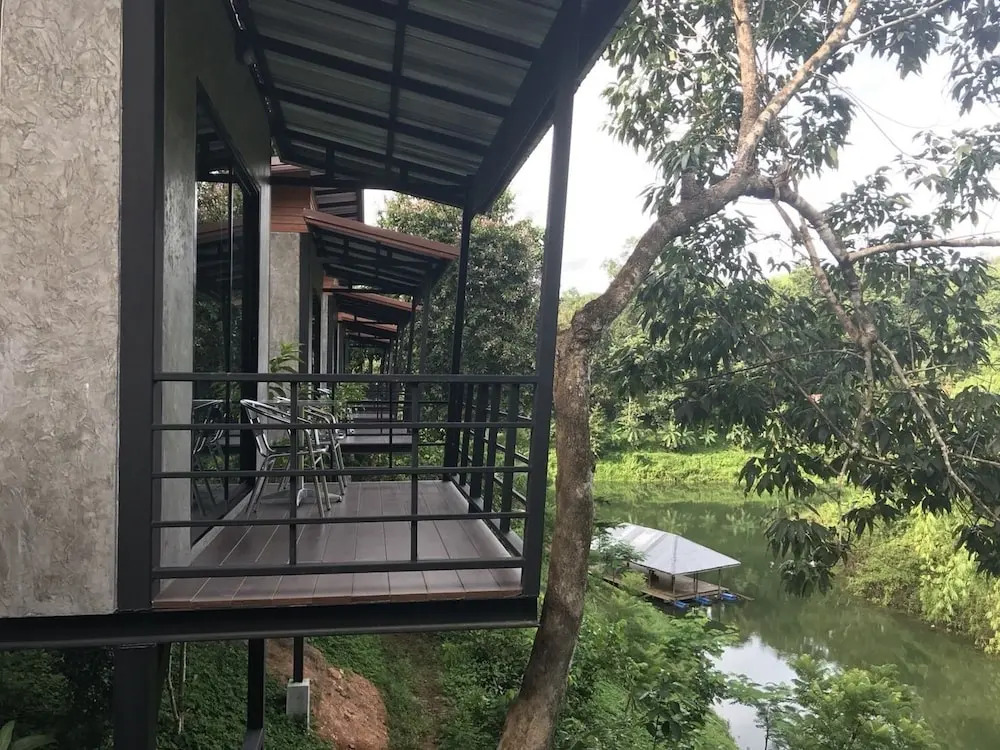 Sangkla Resort