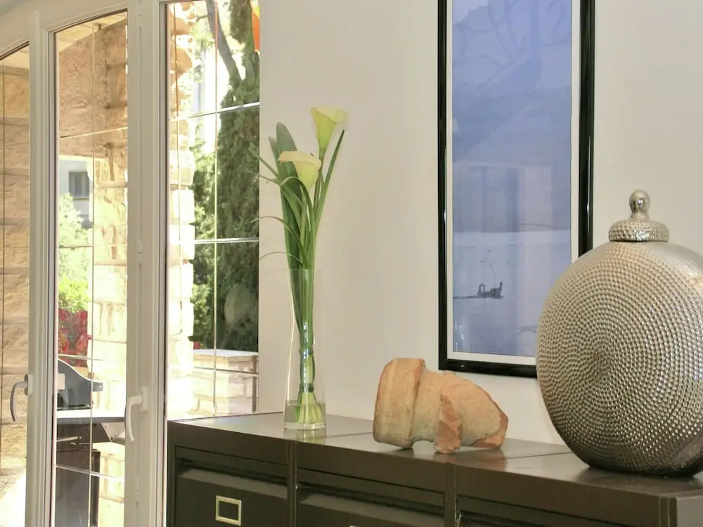 A hidden paradise in the beautiful surroundings of Saint-Remy-de-Provence!