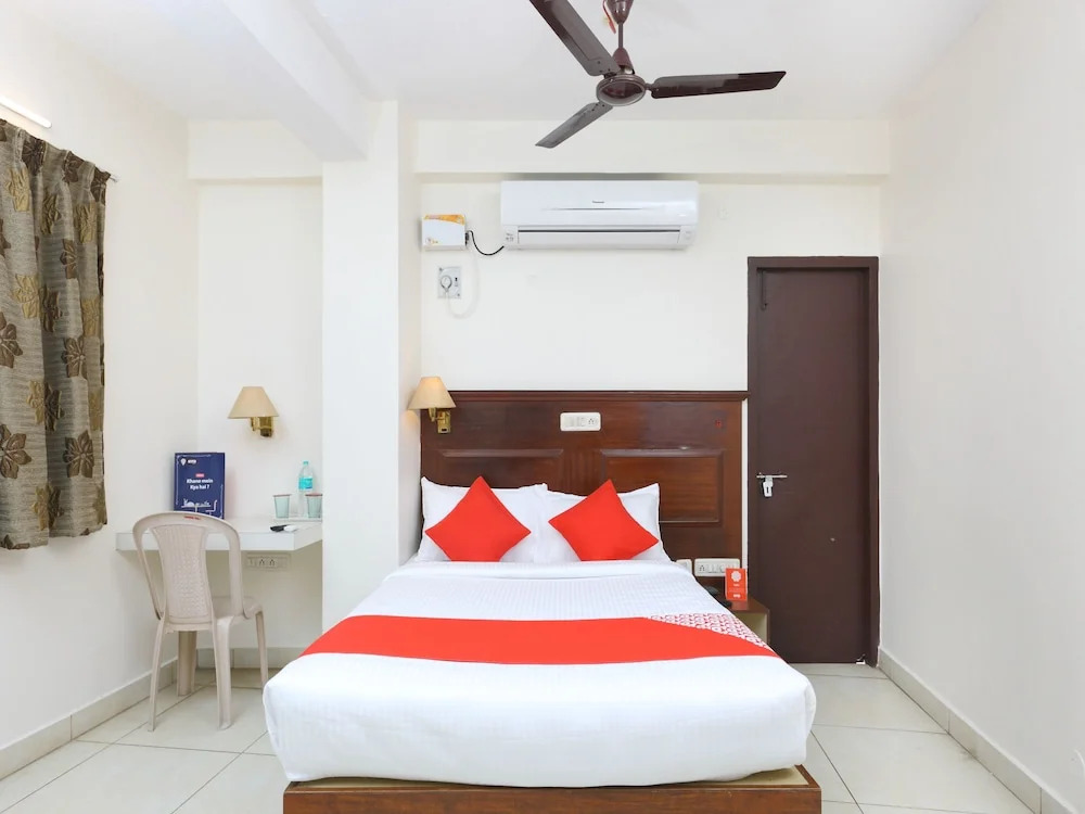 Oyo 13424 Hotel Anushka