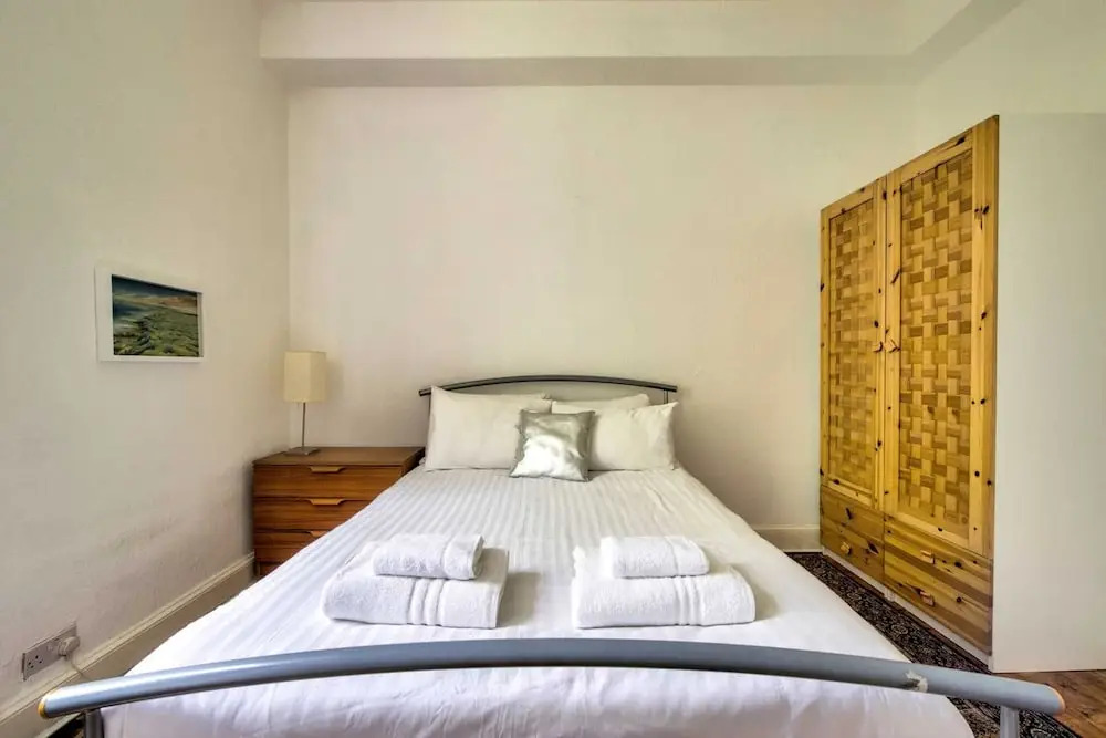 Bright Flat in City Centre for up to 6 Guests!