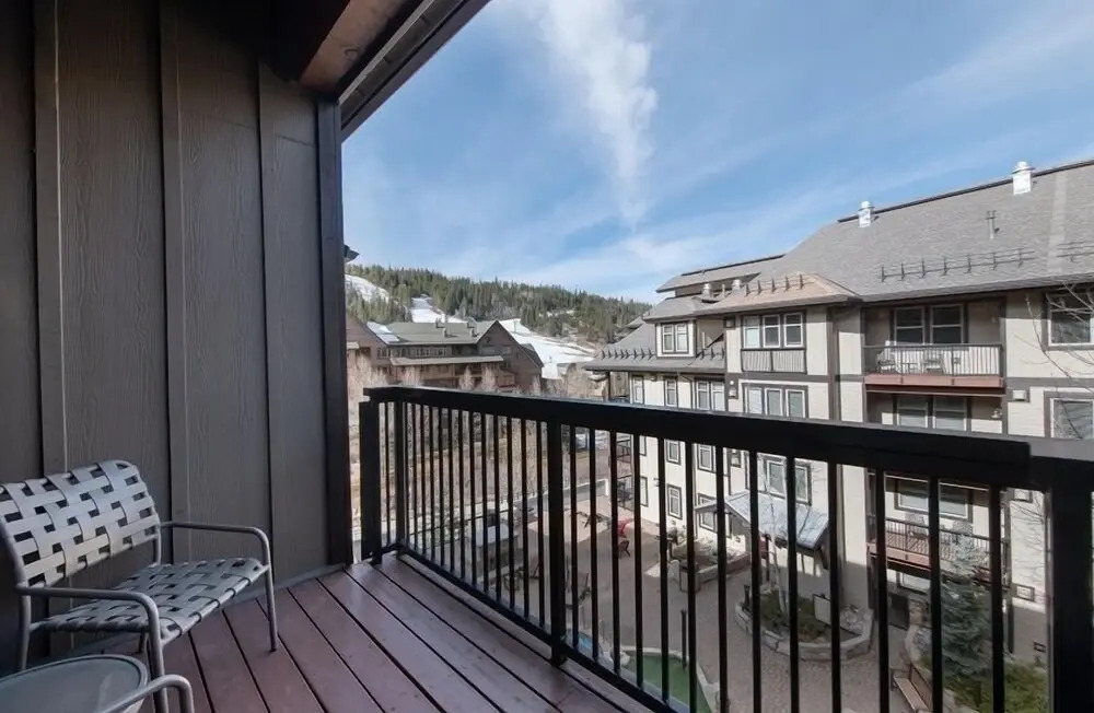 Condo with Ski Resort View Private Balcony - Fraser Crossing/Founders Pointe Premium-Rated 3619