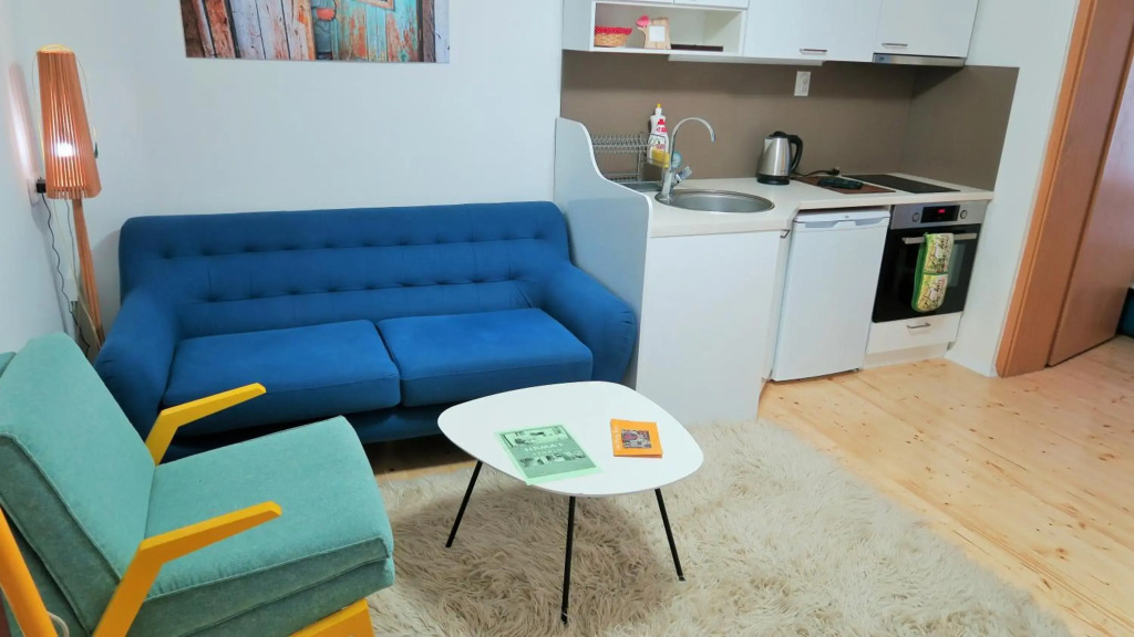 Sirma's Studio - Artsy Quiet 1-Bdrm in the Prime Center of Skopje