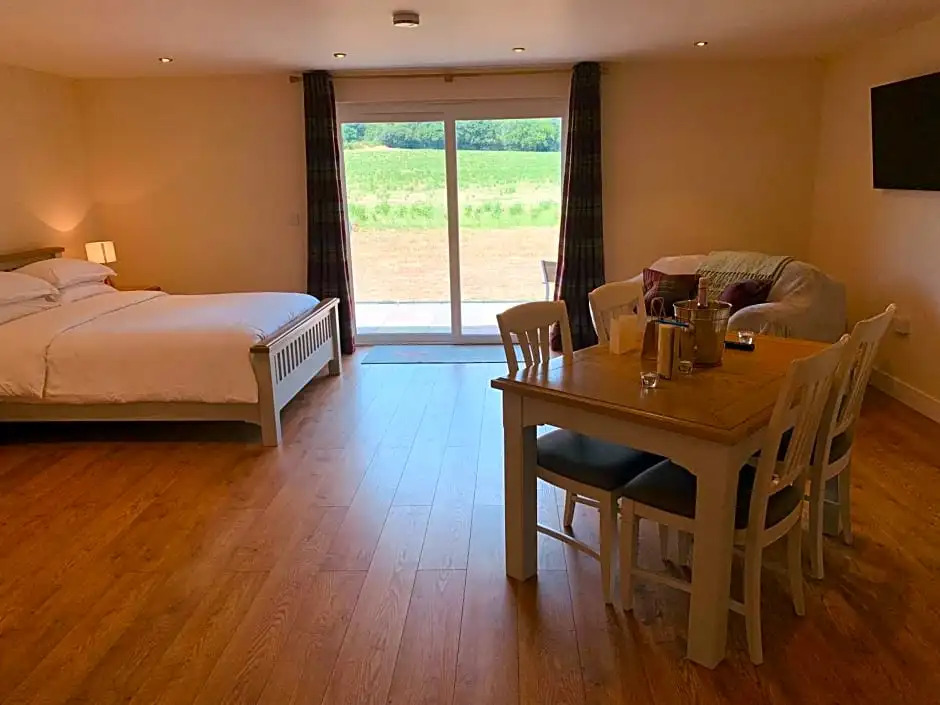 Plumptons Farm Holiday Lodges