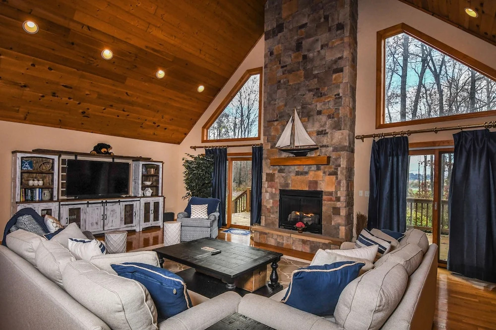 San-Stress 4 Bedroom House