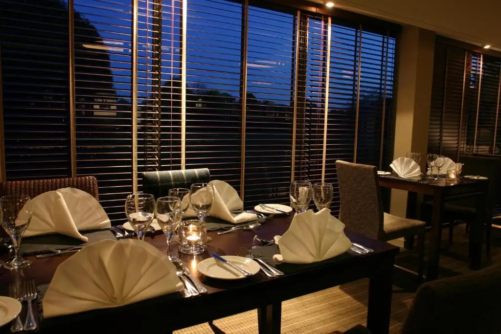 Eight Acres Hotel