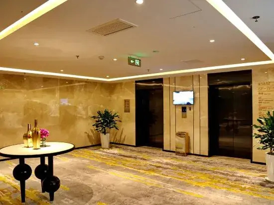 Zhuo Ruiyunrui Hotel