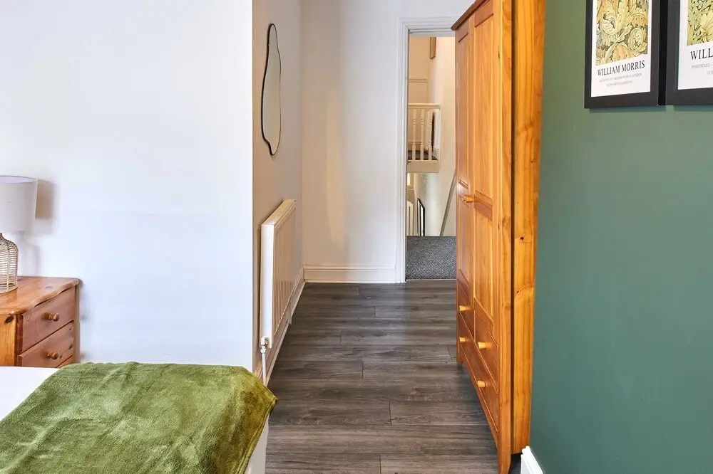 Host Stay Bishop House