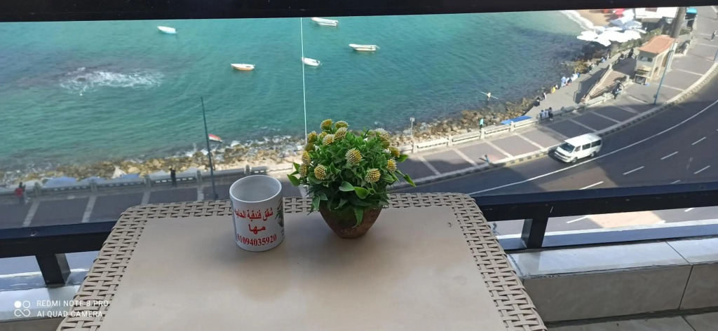 Gleem Bay Ultra Lux Sea View Apartment