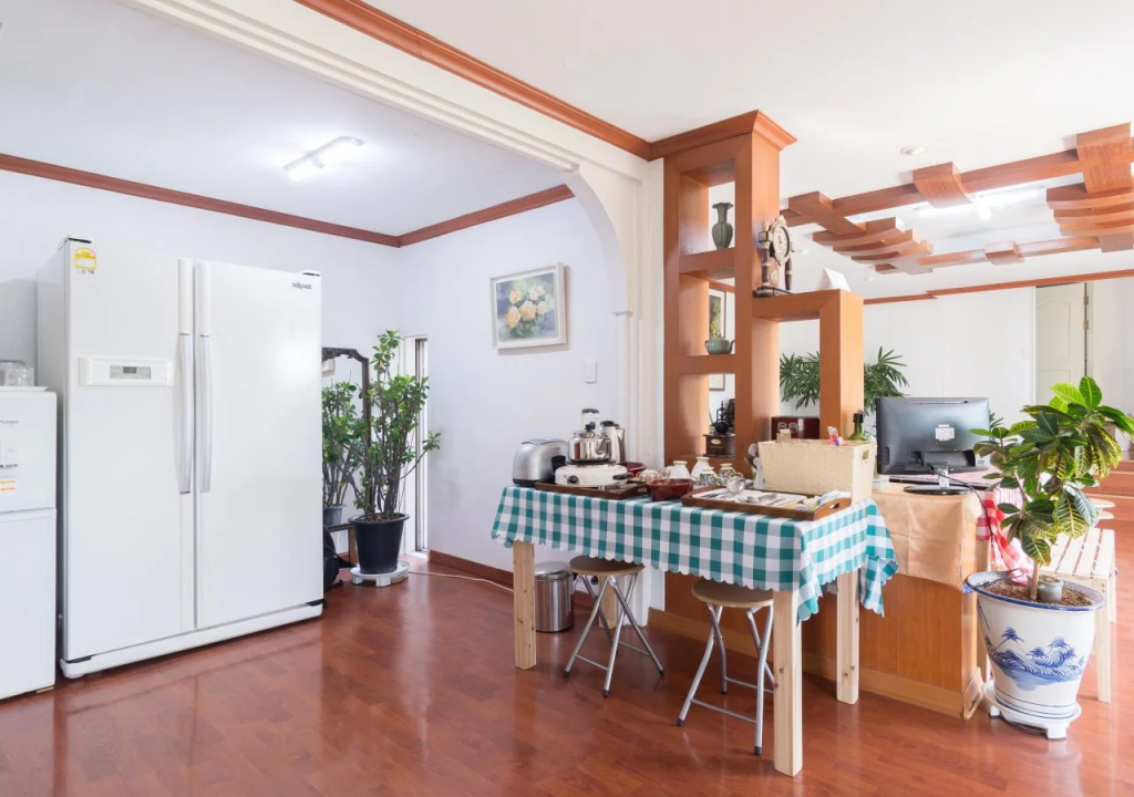 White Rabbit Guesthouse